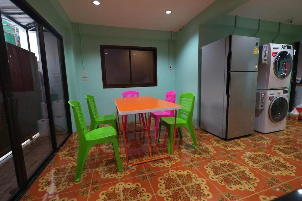 Everyday Bangkok Hostel @Khaosan - Tap to explore photos