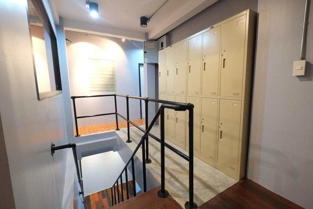 Everyday Bangkok Hostel @Khaosan - Tap to explore photos