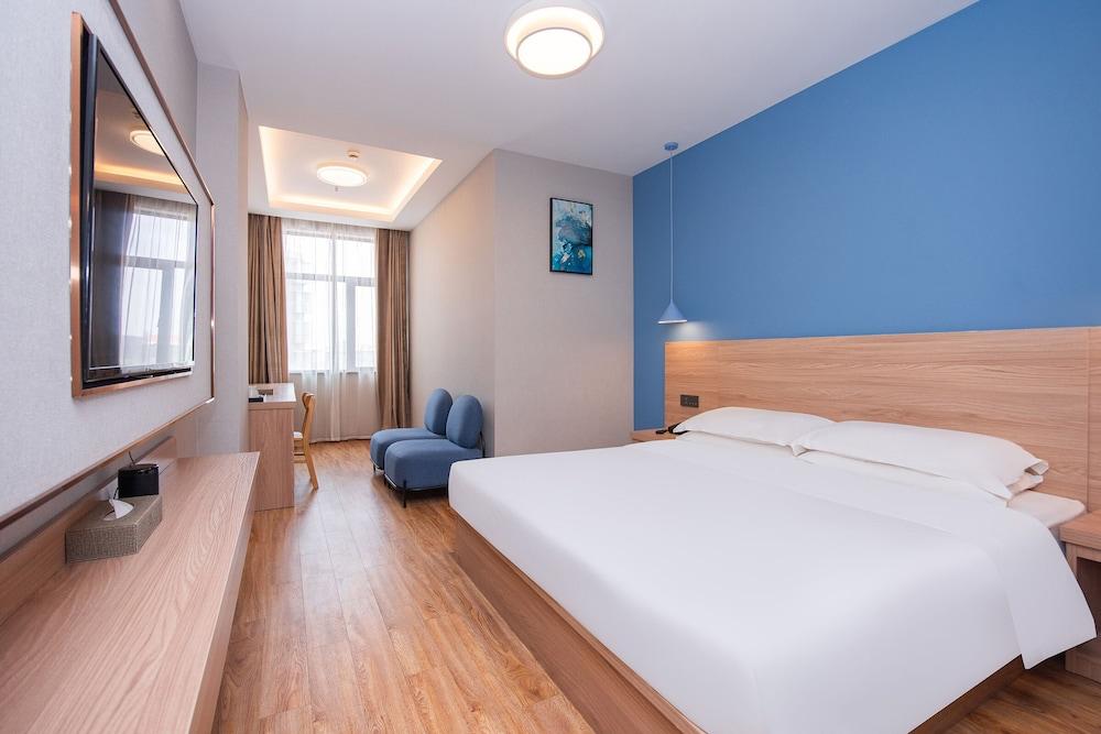 Shanghai Future Shangju Hotel Room Type - Superior Double Room