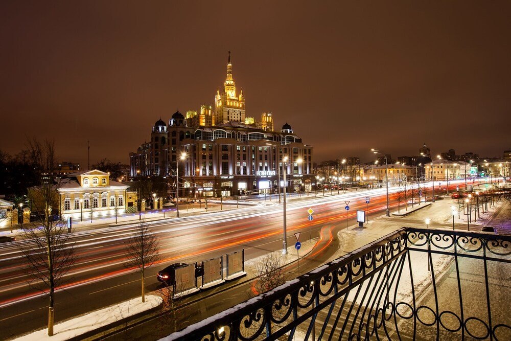 Saint Yard Arbat - Tap to explore photos