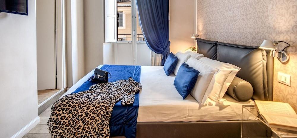 Hotel 55 Fifty five Room Type - Standard Double Room, 1 Double Bed, Annex Building (Via del Corso 112) Hotel 55 Fifty five Room Type - Standard Double Room, 1 Double Bed, Annex Building (Via del Corso 112)