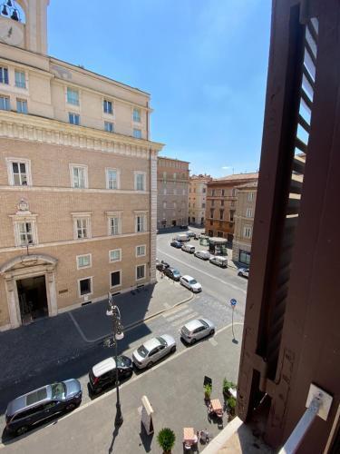Gemini Suites Navona