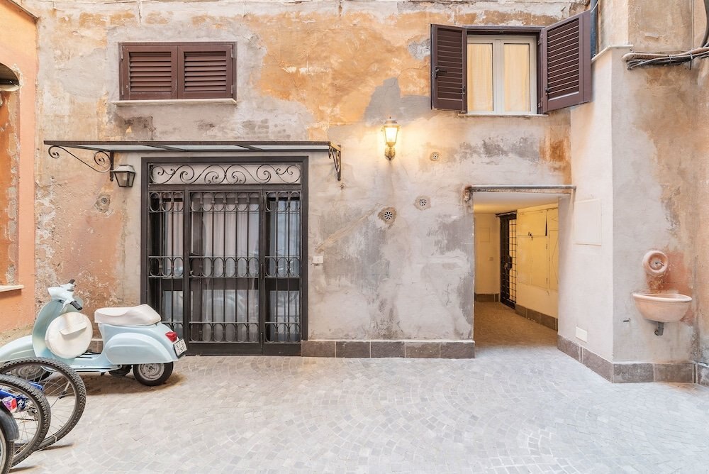 Sweet Suite near Pantheon