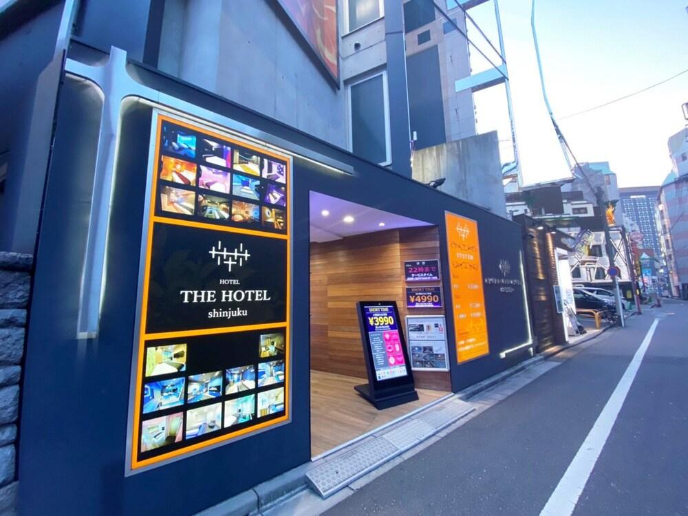 HOTEL THE HOTEL Shinjuku Kabukicho - Adults Only - Tap to explore photos