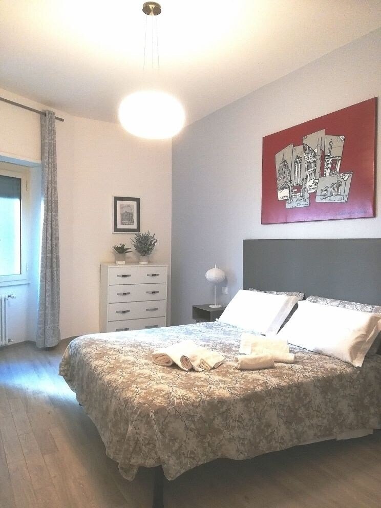 I Cantoni di Roma Guest House - Tap to explore photos