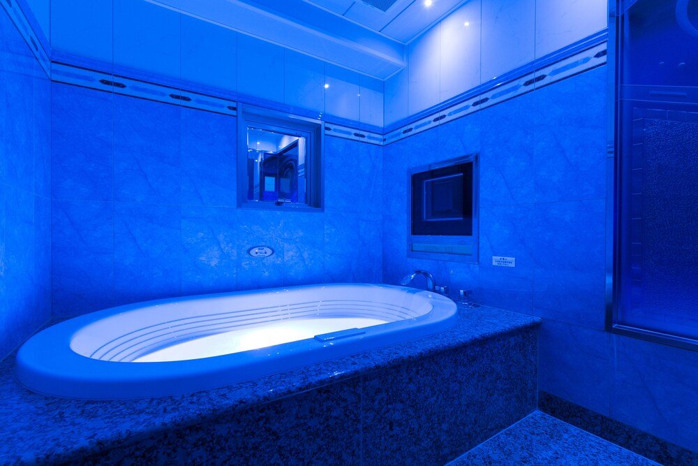 HOTEL D-WAVE Shinjuku - Adults Only - Tap to explore photos