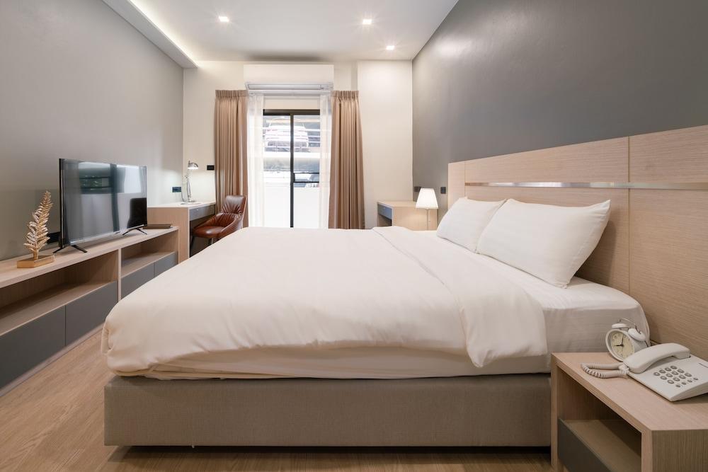 Samyan Serene Hotel Room Type - Exclusive King Room