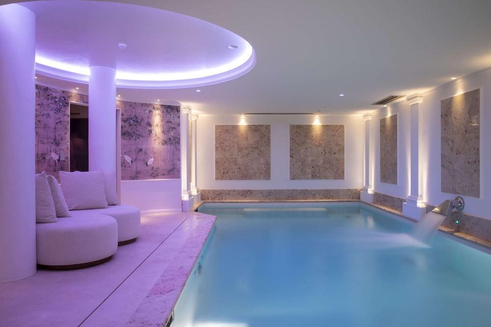 Paris j'Adore Hotel & Spa - Tap to explore photos
