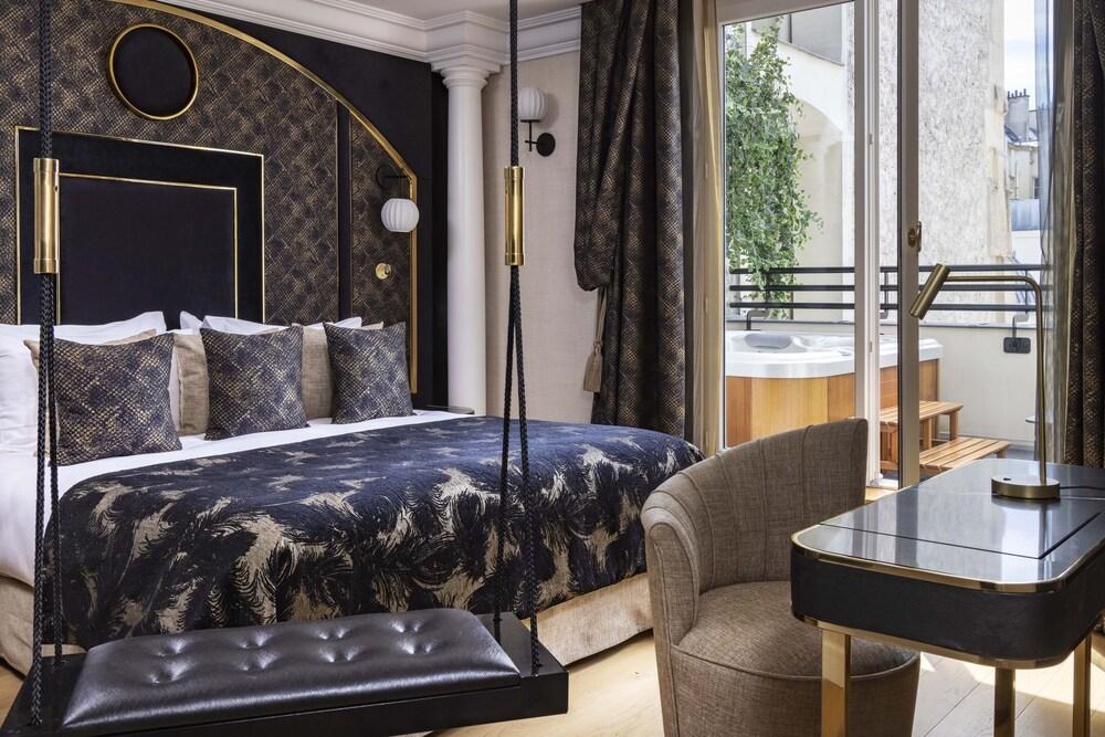 Paris j'Adore Hotel & Spa Room Type - Luxury Room Midnight Bath