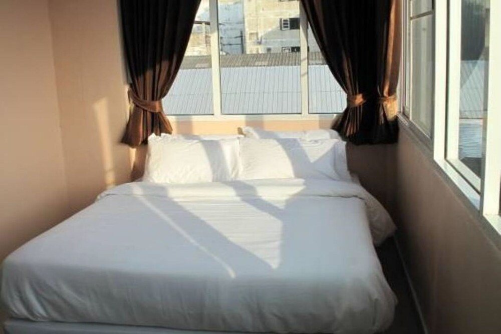 Pearl Residence Serviced Apartment Room Type - Standard Double Room
