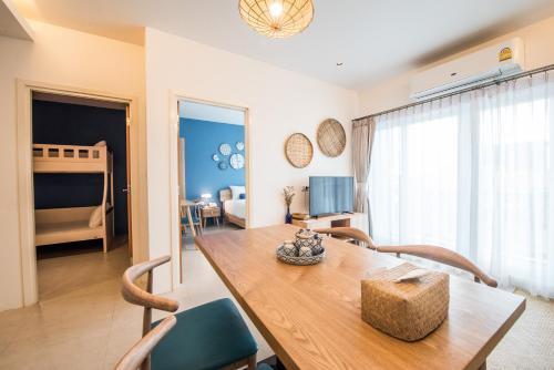 DeeProm Pattaya Hotel Room Type - Two-Bedroom Suite with Bunk Bed