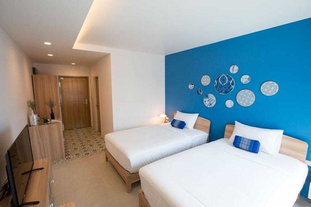 DeeProm Pattaya Hotel Room Type - Superior Room, 1 Double or 2 Twin Beds DeeProm Pattaya Hotel Room Type - Superior Room, 1 Double or 2 Twin Beds