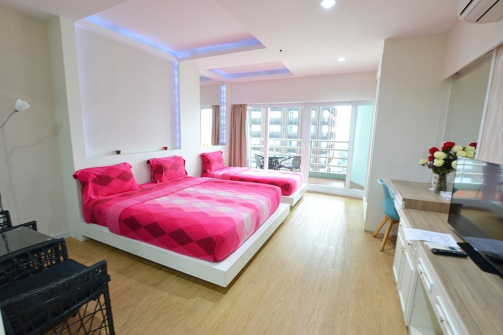 View Talay6 by Blue Ocean Suite Room Type - Studio with Balcony