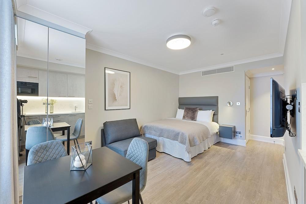 Cleveland Residences Paddington Room Type - Family Studio Suite