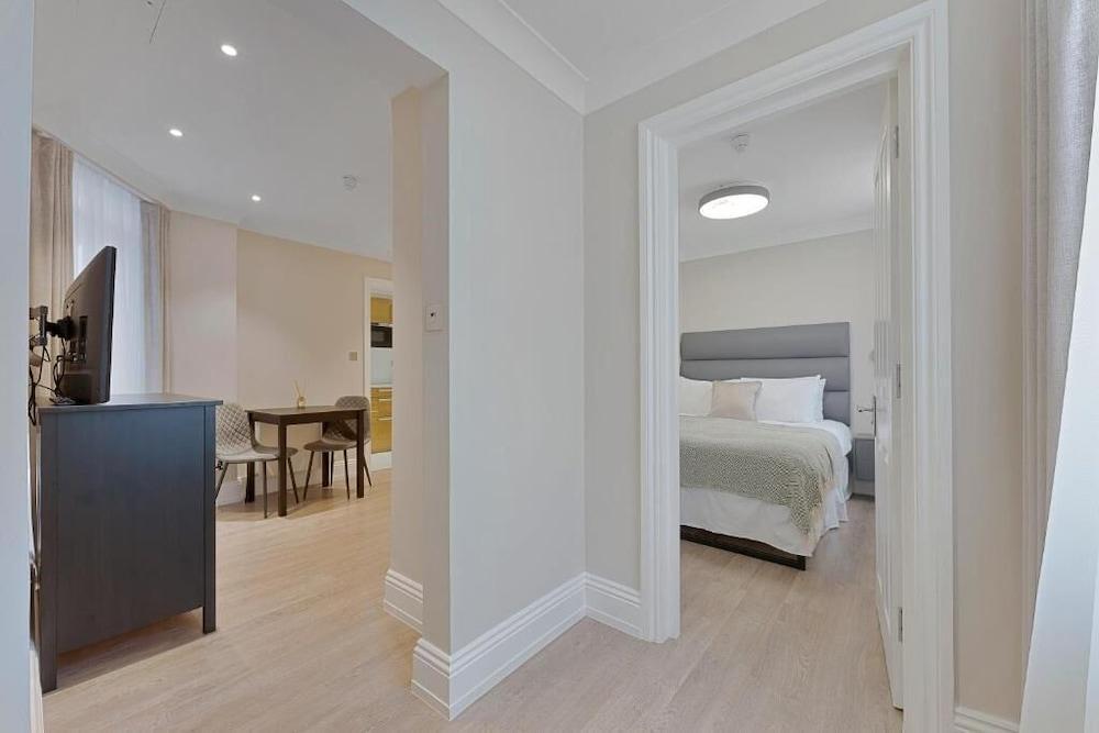 Cleveland Residences Paddington Room Type - One Bedroom Apartment Lower Ground
