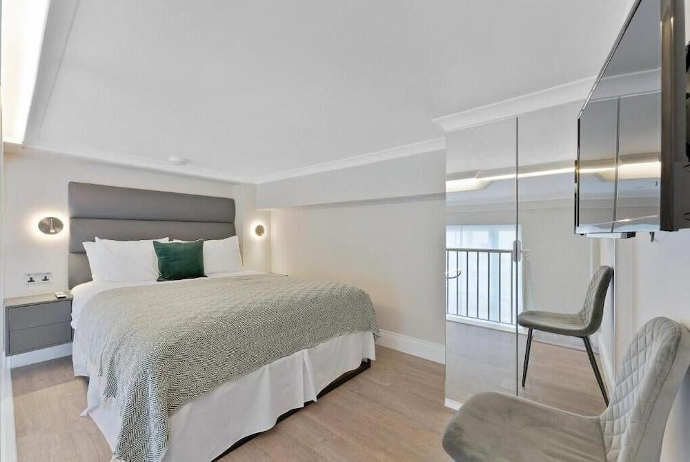 Cleveland Residences Paddington Room Type - Mezzanine Suite