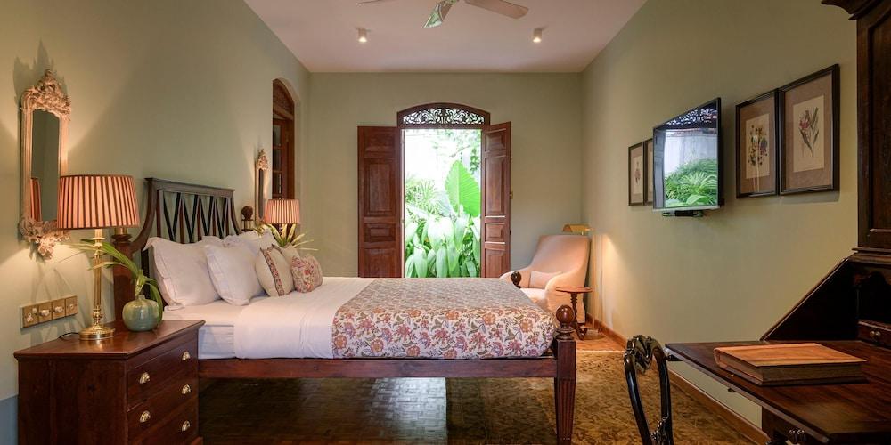 Maniumpathy Room Type - Superior Suite 4 (Anithra)