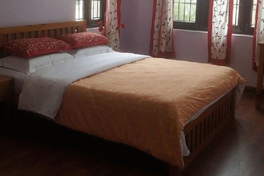 Queen Forest Homestay - Tap to explore photos
