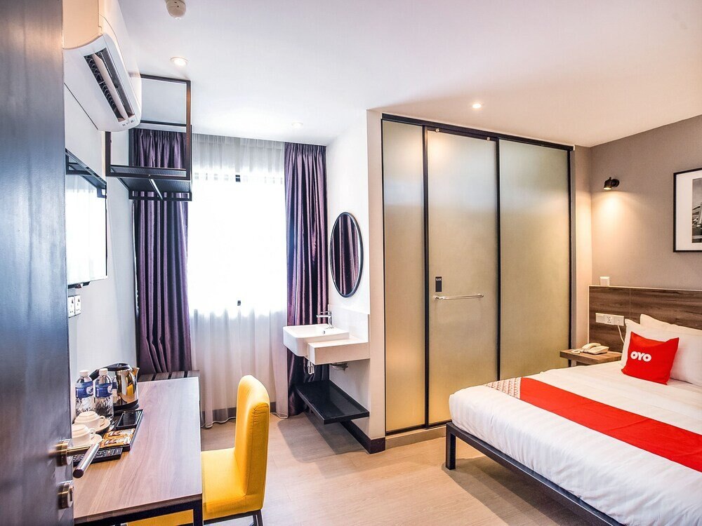 Hotel O Mokka Hotel Room Type - Deluxe Double Room, 1 King Bed