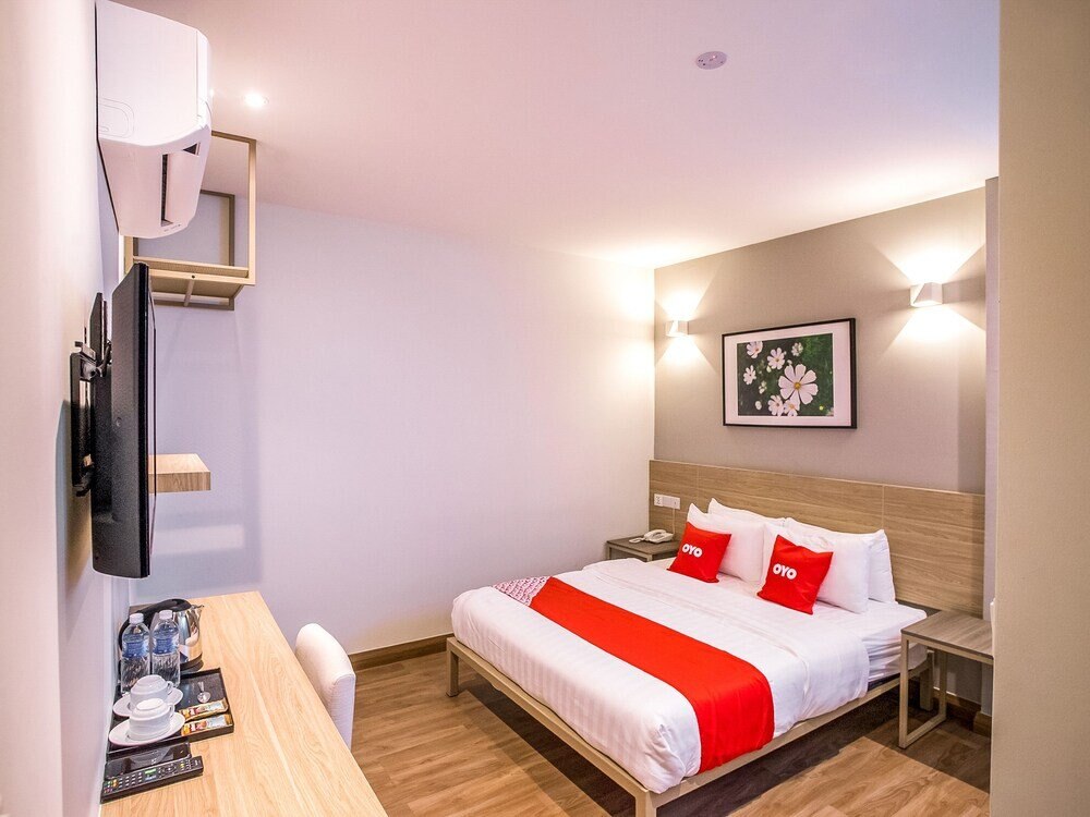 Hotel O Mokka Hotel Room Type - Standard Double Room, 1 Queen Bed