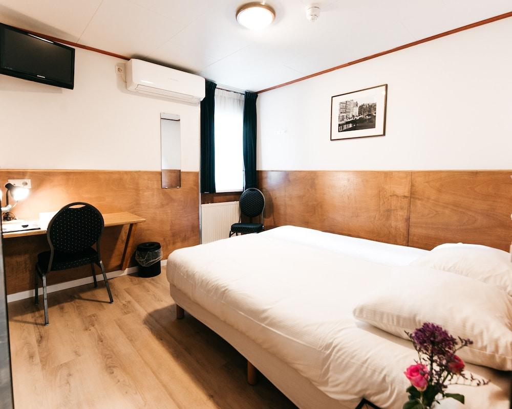 Hotel van Gelder Room Type - Standard Double Room, Non Smoking