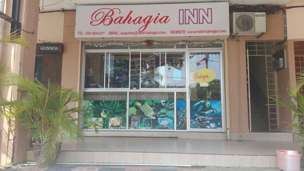Bahagia Inn - Tap to explore photos