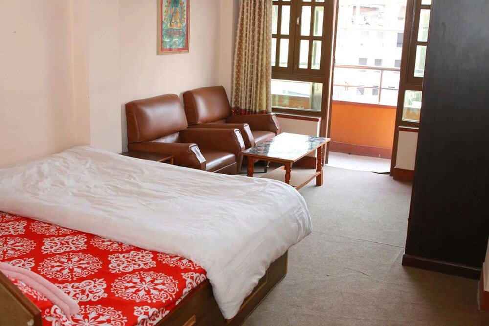 Hotel swastik Room Type - Twin Room