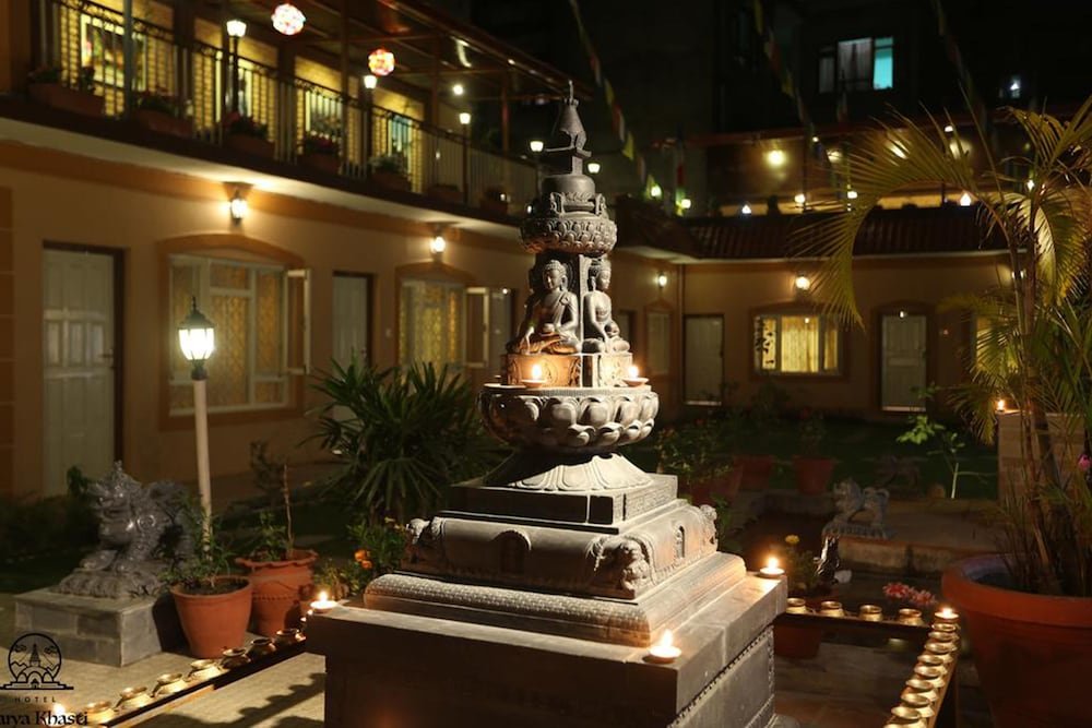 Aarya Chaitya Inn