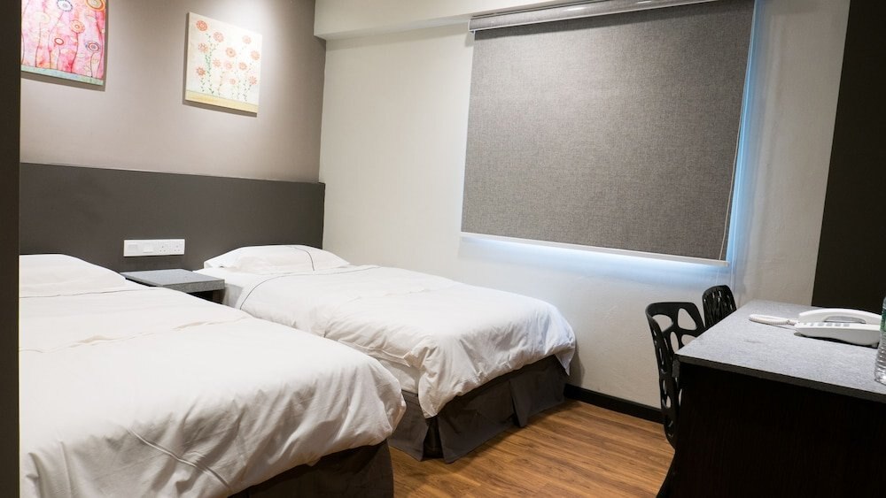 KL Guest Hotel Room Type - Twin Room