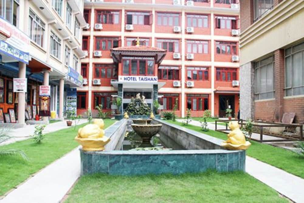 Hotel Taishan - Tap to explore photos