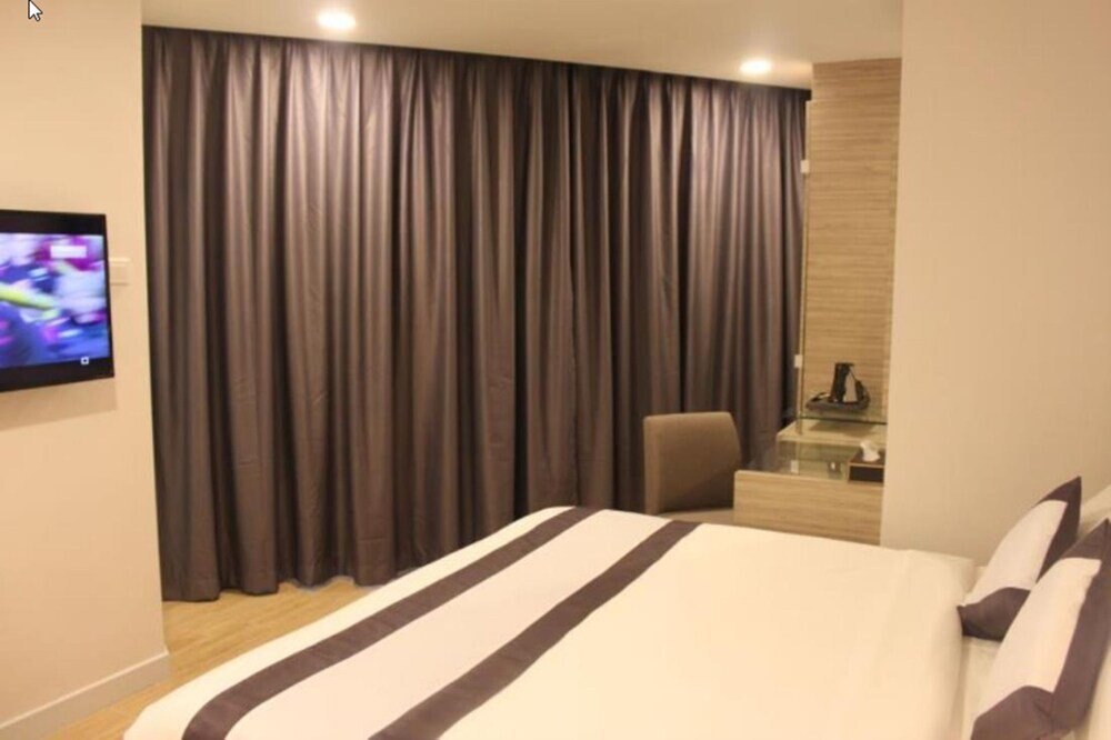 NU Hotel Room Type - Superior Room