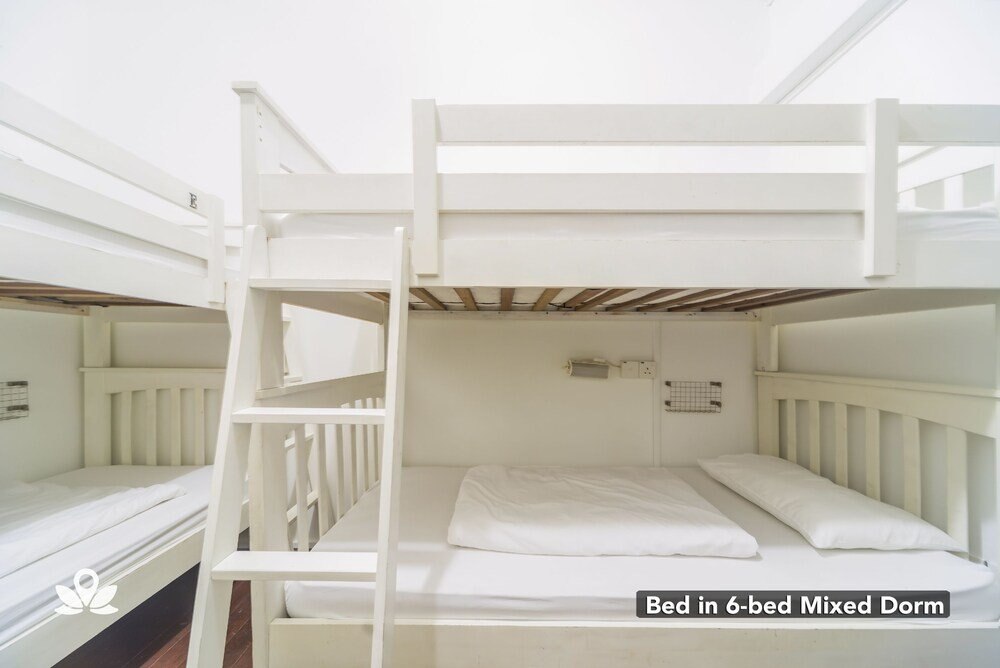 BEAT. Arts Hostel Chinatown Room Type - 6 Bed Family Room