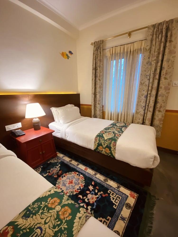 Three Jewels Boutique Hotel Room Type - Superior Double or Twin Room