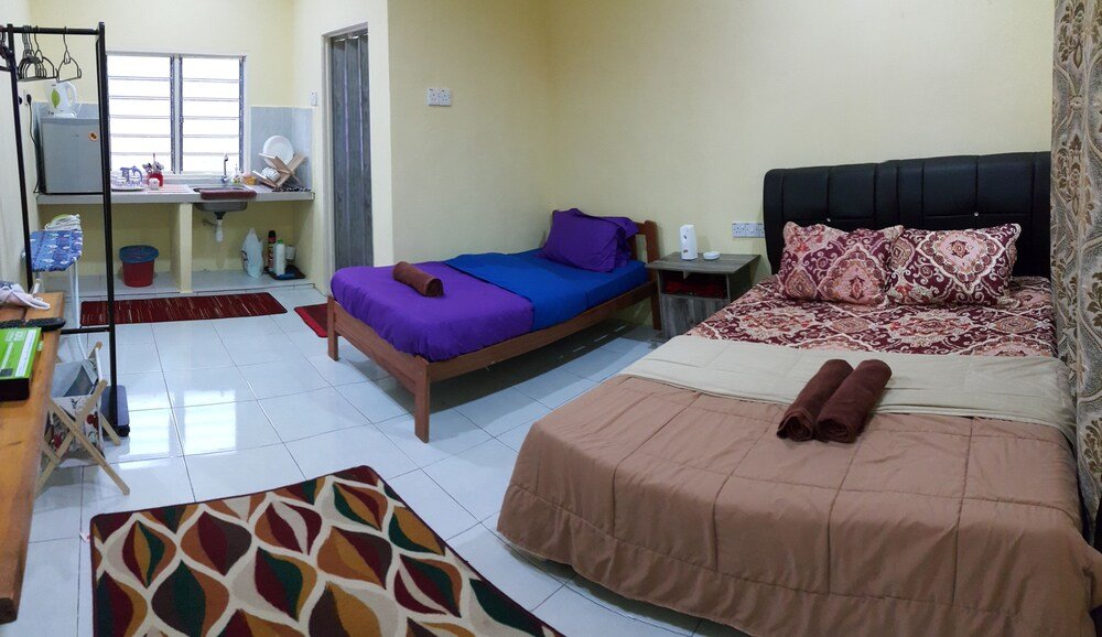Chily Guesthouse Room Type - Triple Room
