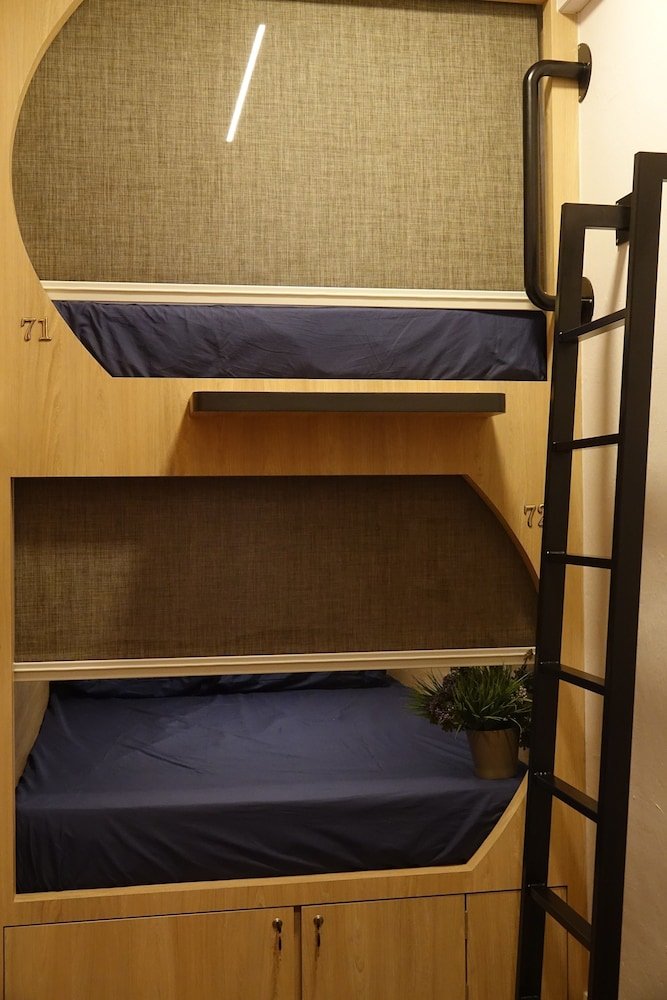 Gap Year Hostel - Tap to explore photos