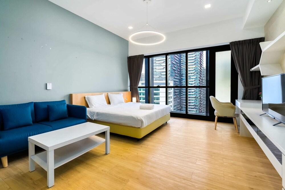 Mcity Ampang by Plush Room Type - Elite Studio