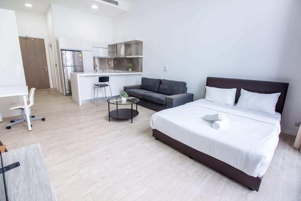 Mcity Ampang by Plush Room Type - Standard Studio
