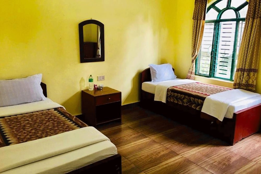 Hotel Mayur - Tap to explore photos