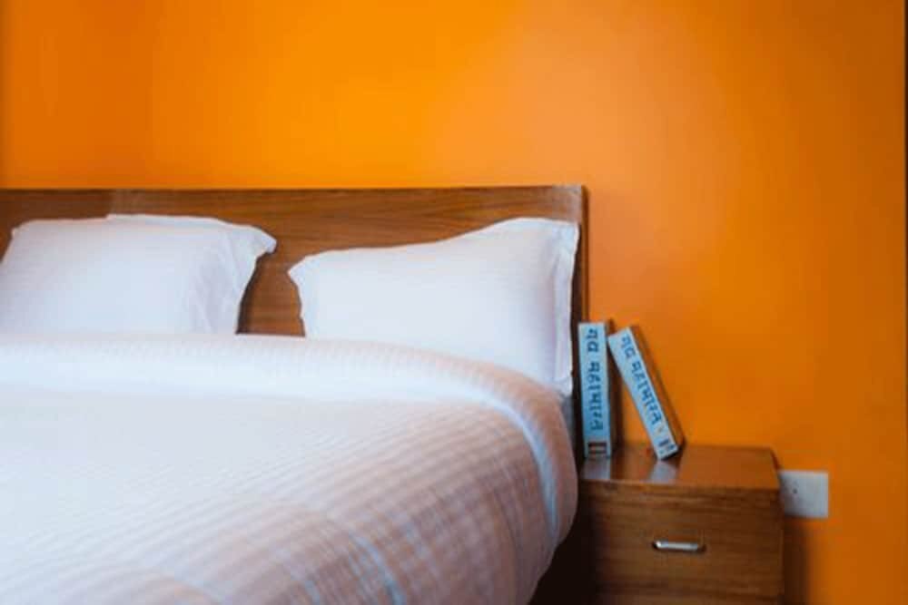 Be Here Now Guest House - Tap to explore photos