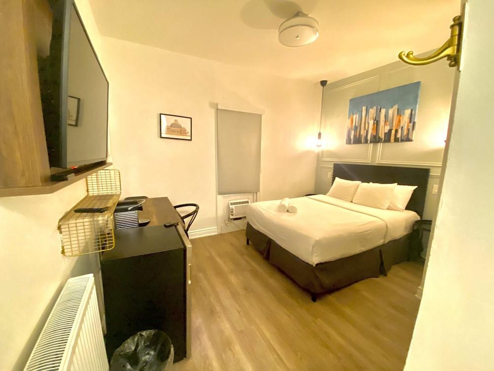 Pembroke Inn Room Type - Single Double Size Bed