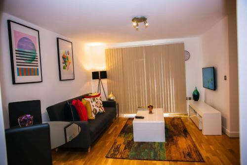 Superior 2 bedroom Apartments - Tap to explore photos