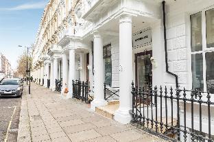 Townhouse Apollo, Hyde Park - Tap to explore photos