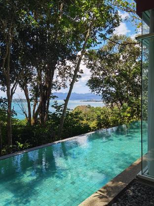 Ambong Pool Villas - Tap to explore photos