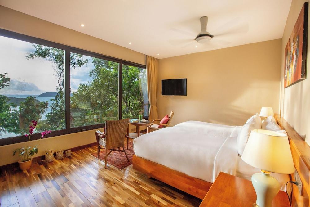 Ambong Pool Villas Room Type - Luxury Villa, 2 Bedrooms, Private Pool, Sea View Ambong Pool Villas Room Type - Luxury Villa, 2 Bedrooms, Private Pool, Sea View