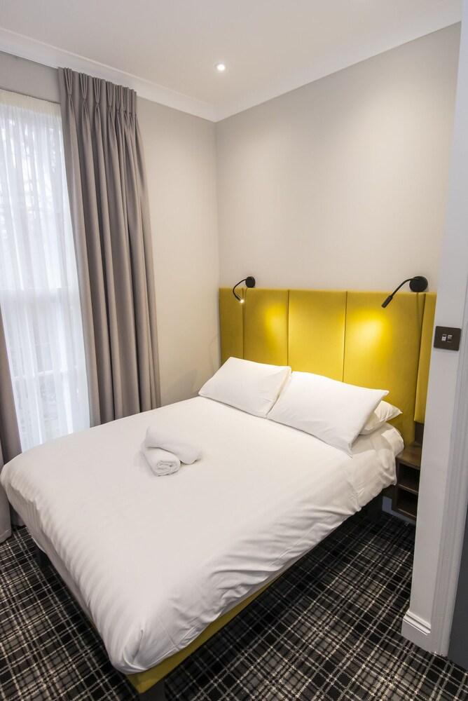 Howard Winchester Hotel Room Type - Double Room