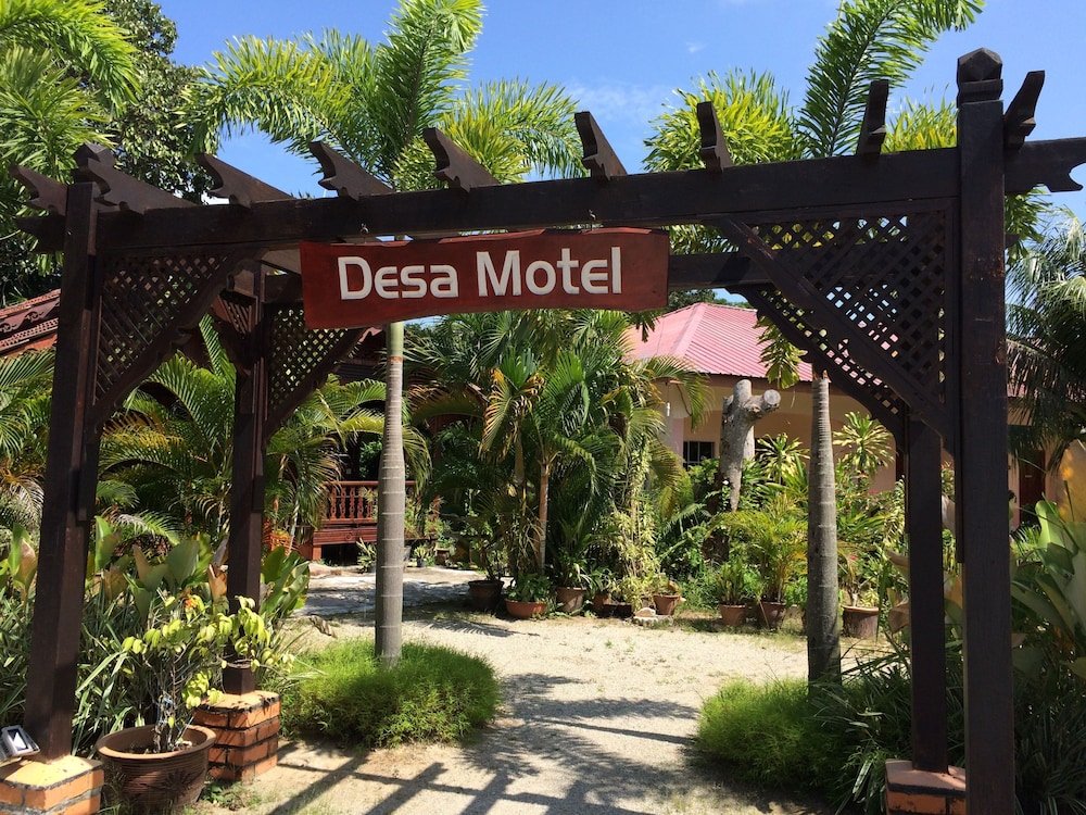 Desa Motel - Tap to explore photos