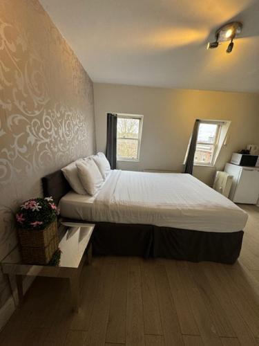 The Paramount Hotel Room Type - Deluxe Double Room with Shower