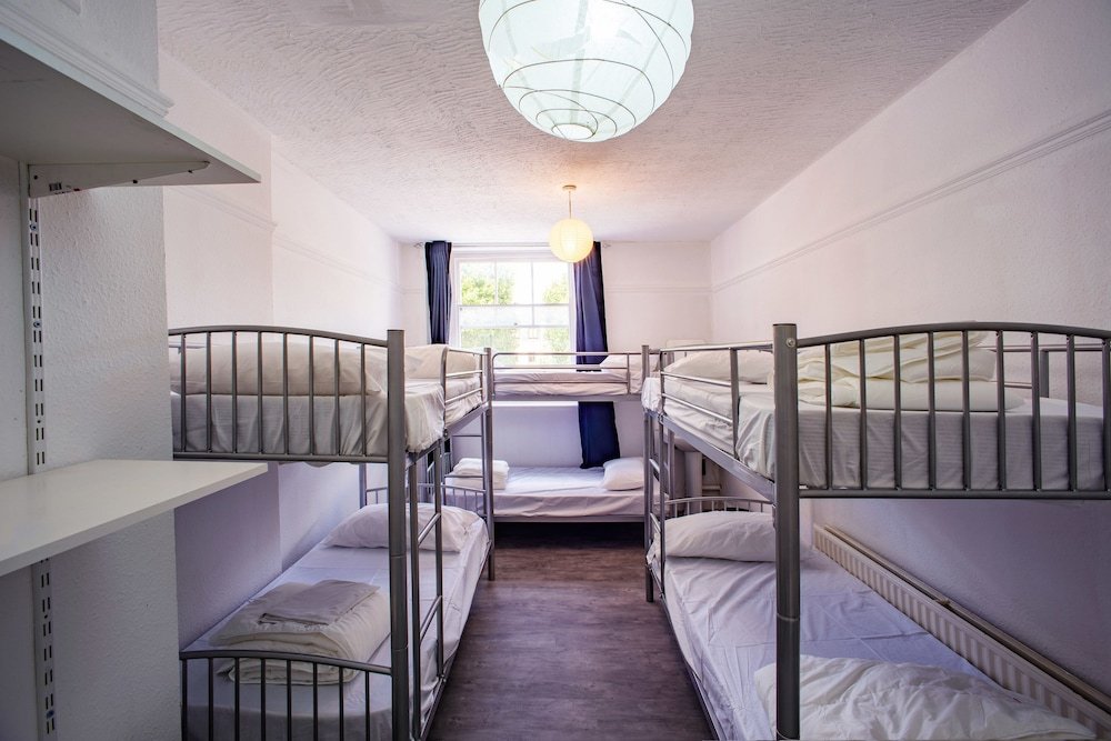 Mile End Beds - Hostel - Tap to explore photos