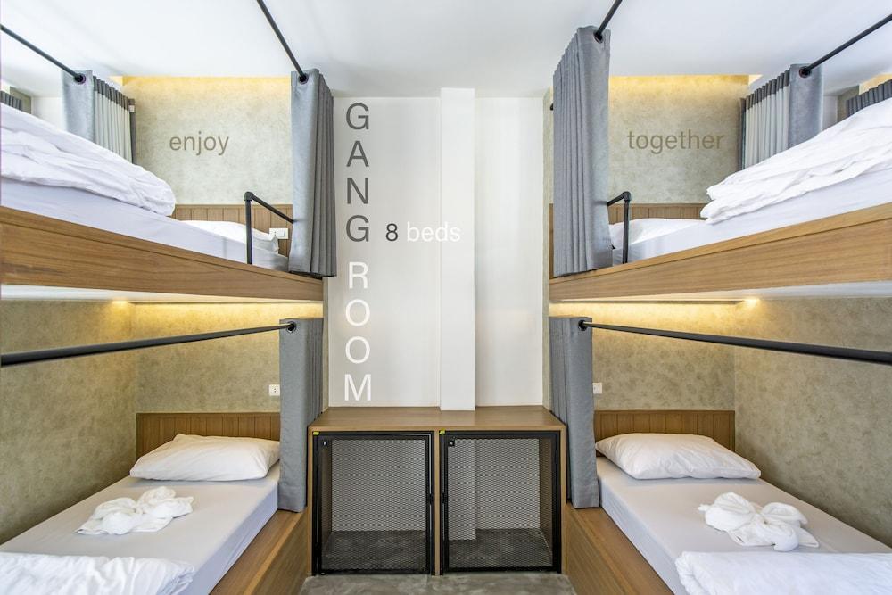 Lost Inn BKK Room Type - Gang Room