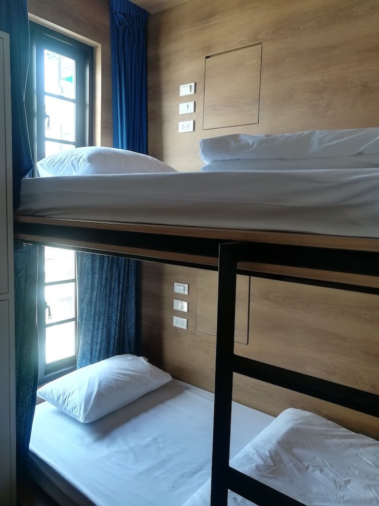 Natee Hostel Room Type - 4-Bed Mixed Dormitory with Shared Bathroom